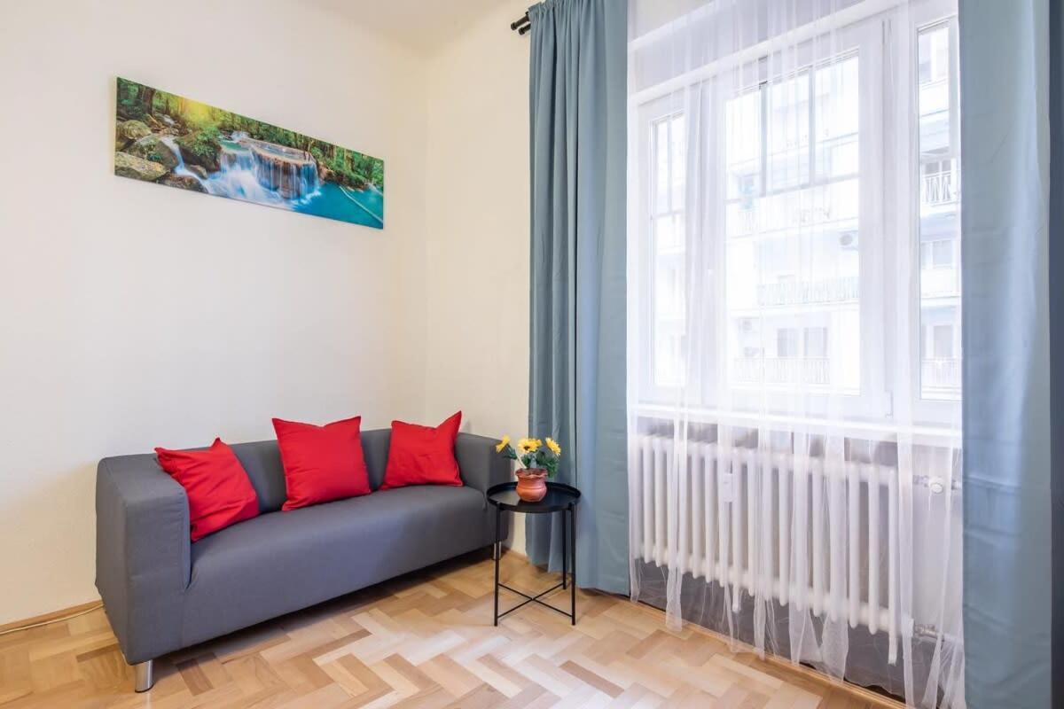 Large And Comfy Budapest